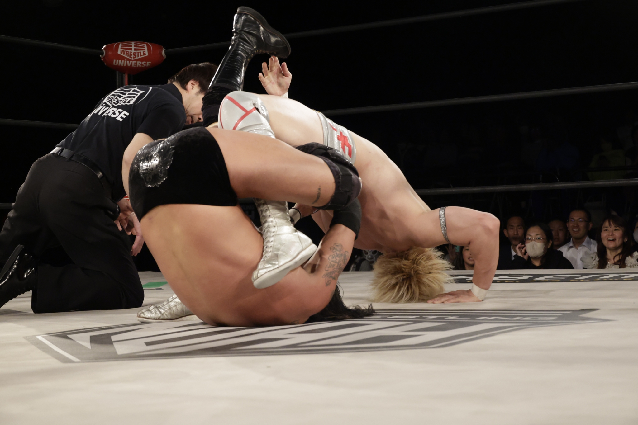3/31新宿FACE大会 試合後コメント KENTA屈辱…OZAWAが“ゴミ箱 3/31新宿FACE大会 試合後コメント KENTA屈辱…OZAWAが“ゴミ箱