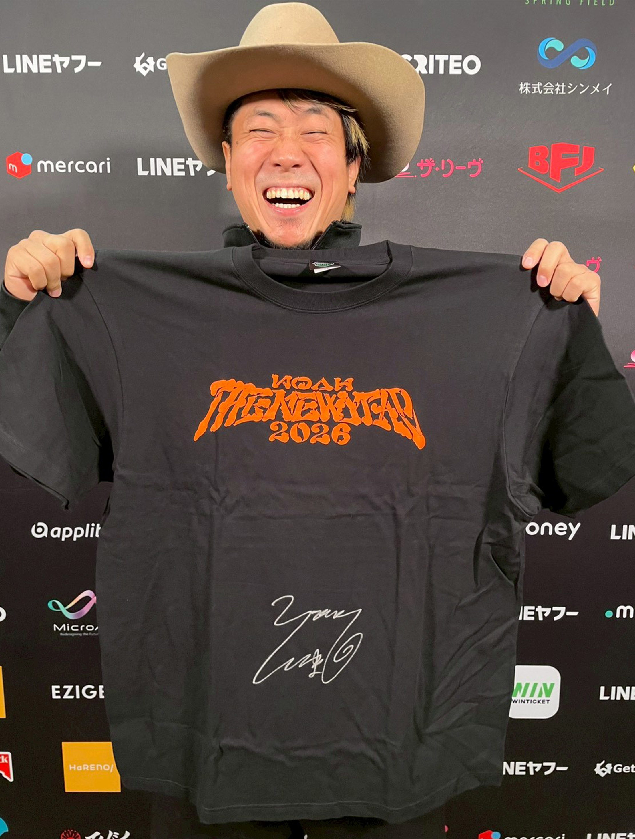 世界陸上 出場選手 直筆サイン 証拠もあり！貴重品 グッズ Tシャツ 2 世界陸上 出場選手 直筆サイン 証拠もあり！貴重品 グッズ Tシャツ 2